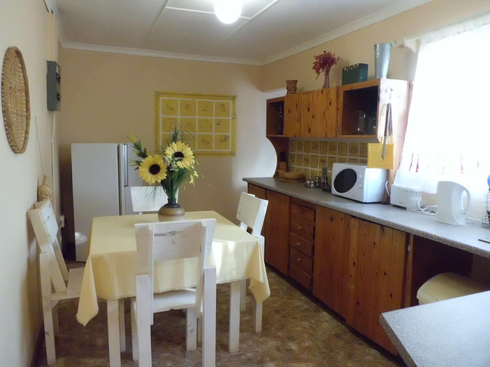 Morning Glory Cottages Venterstad Екстериор снимка